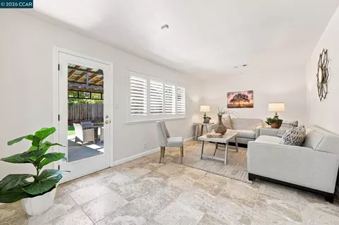 Living - 987 Getoun Dr, Concord, CA 94518 photo 4 of 4