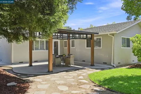 Exterior - 987 Getoun Dr, Concord, CA 94518 photo 6 of 8