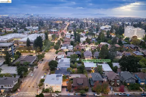 View/Area - 2922 Hillegass Ave #B, Berkeley, CA 94705 photo 2 of 11