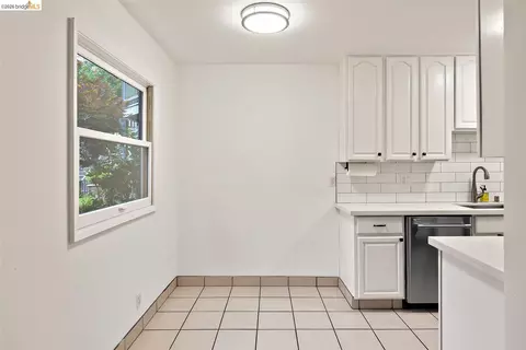 Other - 2922 Hillegass Ave #B, Berkeley, CA 94705 photo 5 of 6