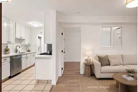Living - 2922 Hillegass Ave #B, Berkeley, CA 94705 photo 1 of 1