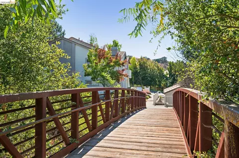 View/Area - 255 Florence Ct, Hercules, CA 94547 photo 1 of 1