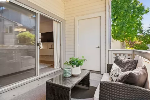 Exterior - 255 Florence Ct, Hercules, CA 94547 photo 2 of 9