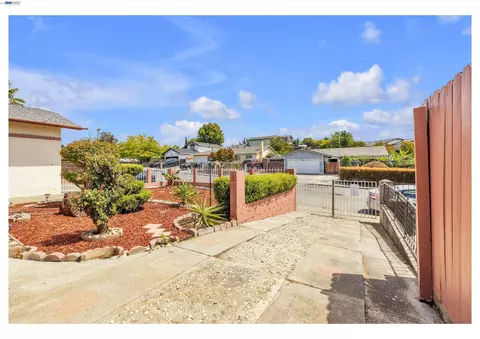 Exterior - 713 Falcon Dr, Vallejo, CA 94589 photo 2 of 7