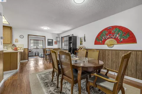 Dining - 713 Falcon Dr, Vallejo, CA 94589 photo 2 of 4
