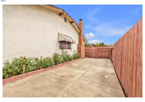 Exterior - 713 Falcon Dr, Vallejo, CA 94589 photo 3 of 7
