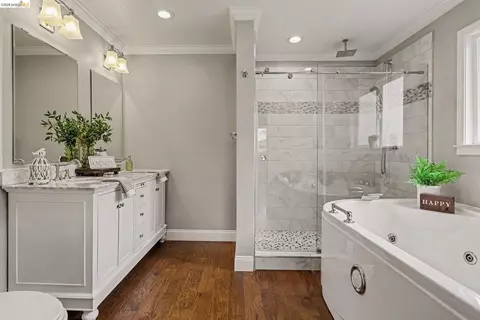 Bath - 1164 Legend Cir, Vallejo, CA 94591 photo 3 of 4