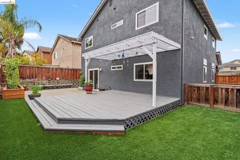 Exterior - 1164 Legend Cir, Vallejo, CA 94591 photo 7 of 7