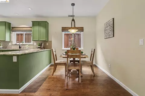 Dining - 1164 Legend Cir, Vallejo, CA 94591 photo 1 of 1