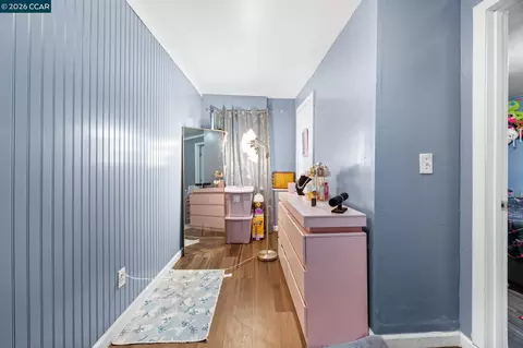 Entry Way - 231 Tennessee St, Vallejo, CA 94590 photo 1 of 6