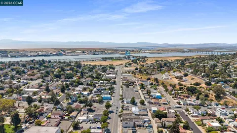 View/Area - 231 Tennessee St, Vallejo, CA 94590 photo 6 of 10