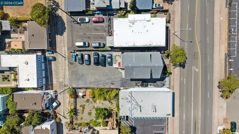 View/Area - 231 Tennessee St, Vallejo, CA 94590 photo 8 of 10
