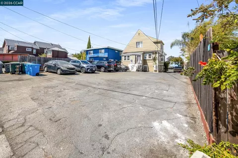 Exterior - 231 Tennessee St, Vallejo, CA 94590 photo 6 of 10