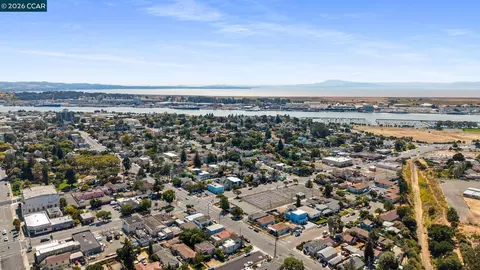 View/Area - 231 Tennessee St, Vallejo, CA 94590 photo 5 of 10