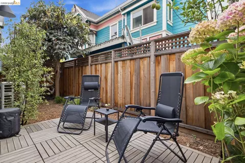 Exterior - 1519 Fairview St #2, Berkeley, CA 94703 photo 2 of 6