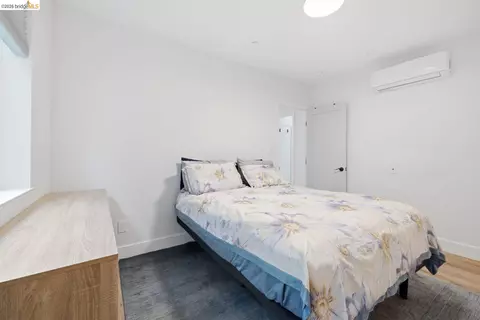 Bedroom - 1519 Fairview St #2, Berkeley, CA 94703 photo 1 of 3