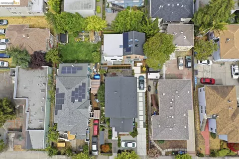 View/Area - 1519 Fairview St #2, Berkeley, CA 94703 photo 1 of 5