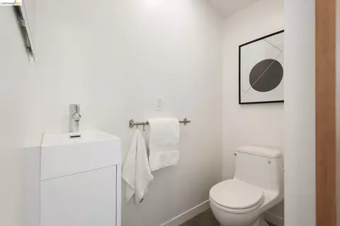 Bath - 1905 Chestnut St, Berkeley, CA 94702 photo 2 of 2