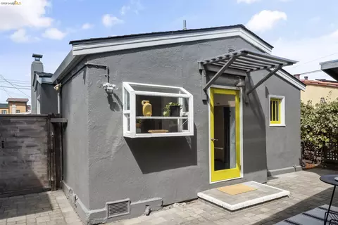 Exterior - 1905 Chestnut St, Berkeley, CA 94702 photo 8 of 10