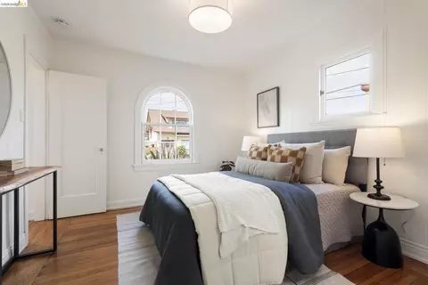 Bedroom - 1905 Chestnut St, Berkeley, CA 94702 photo 4 of 4