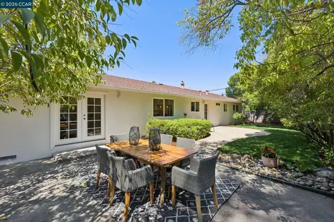 Exterior - 13 Anne Ct, Walnut Creek, CA 94598 photo 2 of 5