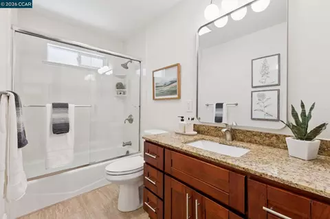 Bath - 13 Anne Ct, Walnut Creek, CA 94598 photo 2 of 2