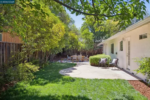 Exterior - 13 Anne Ct, Walnut Creek, CA 94598 photo 4 of 5