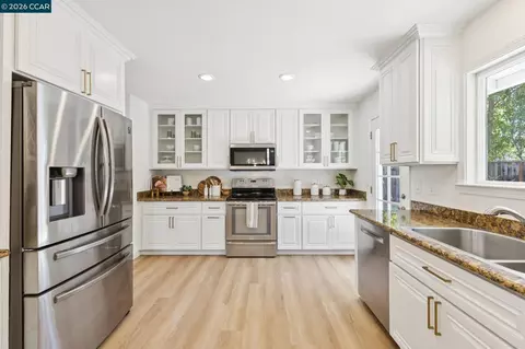 Kitchen - 13 Anne Ct, Walnut Creek, CA 94598 photo 2 of 3