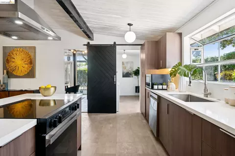 Kitchen - 4100 Phoenix St, Concord, CA 94521 photo 6 of 6