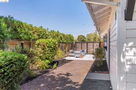 Exterior - 4100 Phoenix St, Concord, CA 94521 photo 6 of 15