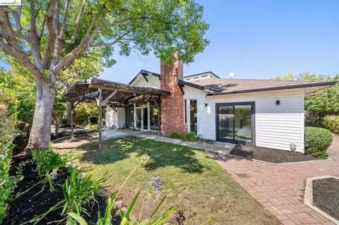 Exterior - 4100 Phoenix St, Concord, CA 94521 photo 12 of 15