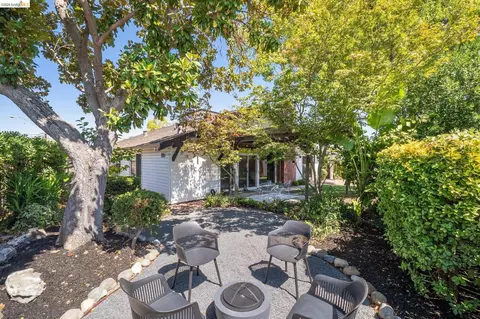 Exterior - 4100 Phoenix St, Concord, CA 94521 photo 5 of 15