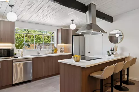 Kitchen - 4100 Phoenix St, Concord, CA 94521 photo 4 of 6