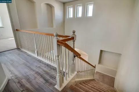 Entry Way - 30 Echo Ct, Patterson, CA 95363 photo 4 of 6