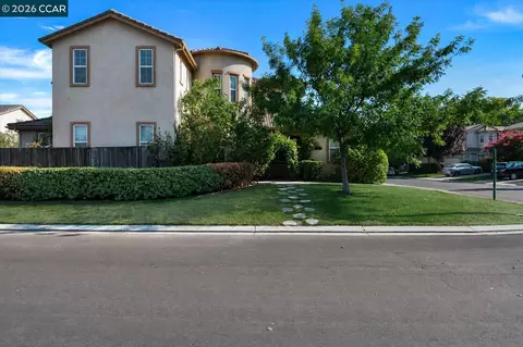 Exterior - 30 Echo Ct, Patterson, CA 95363 photo 3 of 6