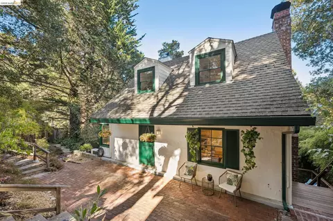 451 Taurus Ave, Oakland, CA 94611