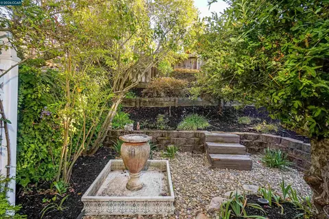 Exterior - 100 Opal Ct, Hercules, CA 94547 photo 15 of 26