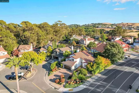 View/Area - 100 Opal Ct, Hercules, CA 94547 photo 1 of 3