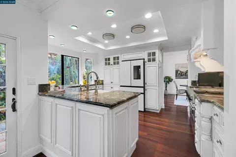 Kitchen - 100 Opal Ct, Hercules, CA 94547 photo 1 of 6