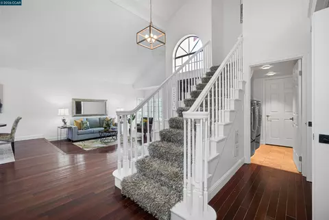 Entry Way - 100 Opal Ct, Hercules, CA 94547 photo 3 of 6