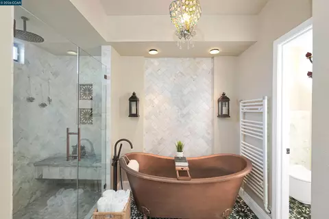 Bath - 100 Opal Ct, Hercules, CA 94547 photo 4 of 6