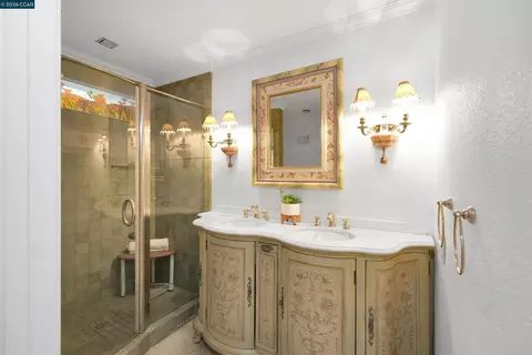 Bath - 100 Opal Ct, Hercules, CA 94547 photo 1 of 6