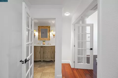 Entry Way - 100 Opal Ct, Hercules, CA 94547 photo 4 of 6