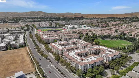 View/Area - 3465 Dublin Blvd #117, Dublin, CA 94568 photo 3 of 8