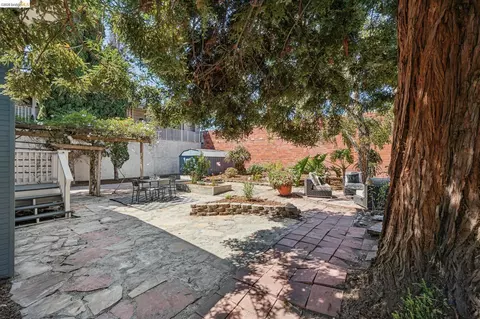 Exterior - 1883 Harmon St, Berkeley, CA 94703 photo 11 of 33