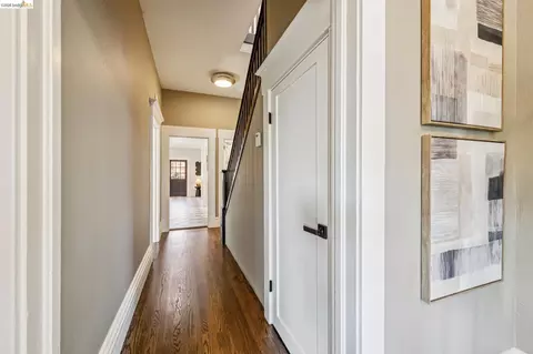 Entry Way - 1883 Harmon St, Berkeley, CA 94703 photo 4 of 8