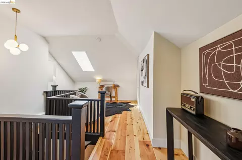 Entry Way - 1883 Harmon St, Berkeley, CA 94703 photo 6 of 8
