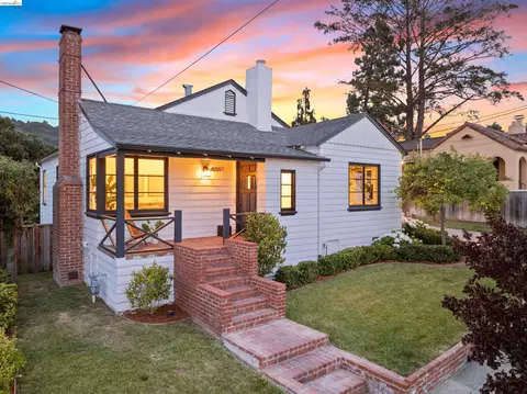 4638 Reinhardt Dr, Oakland, CA 94619