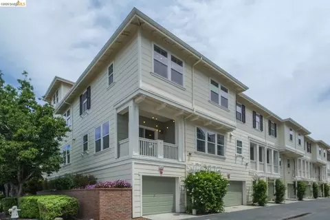 2269 Northshore Dr, Richmond, CA 94804