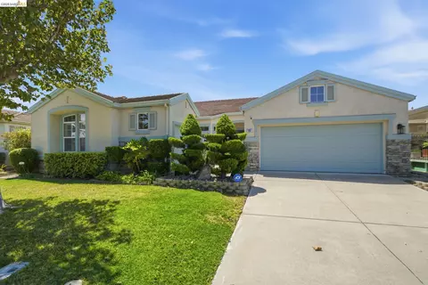 832 Summerset Dr, Rio Vista, CA 94571